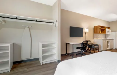 Superior Studio - 2 Full Beds