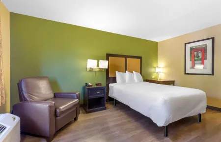 Studio Suite - 1 Queen Bed