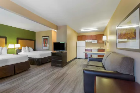 Deluxe Studio - 2 Full Beds