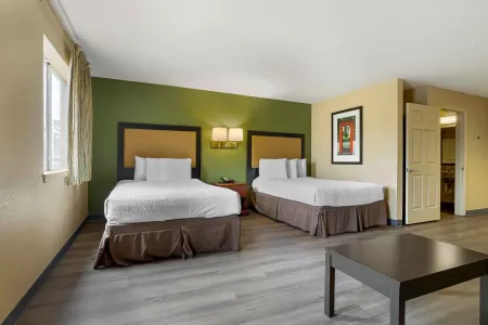 Studio Suite - 2 Full Beds