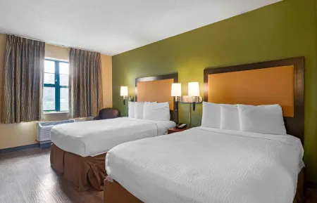 Studio Suite - 2 Full Beds