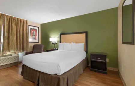 Studio Suite - 1 Queen Bed