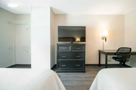 1 Bedroom Suite - 2 Queen Beds