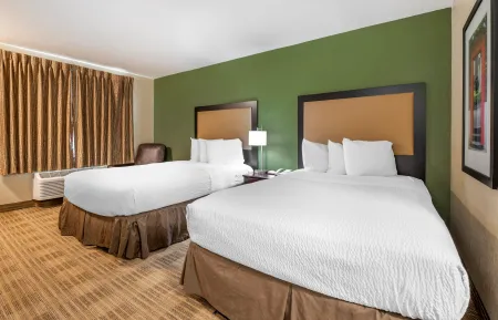 Studio Suite - 2 Full Beds