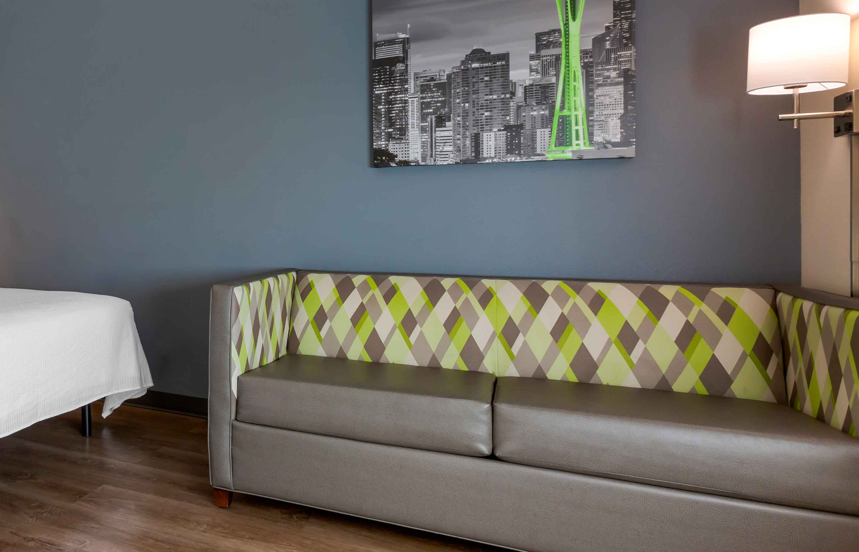 Deluxe Studio - 2 Full Beds