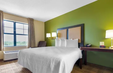 Studio Suite - 1 Full Bed