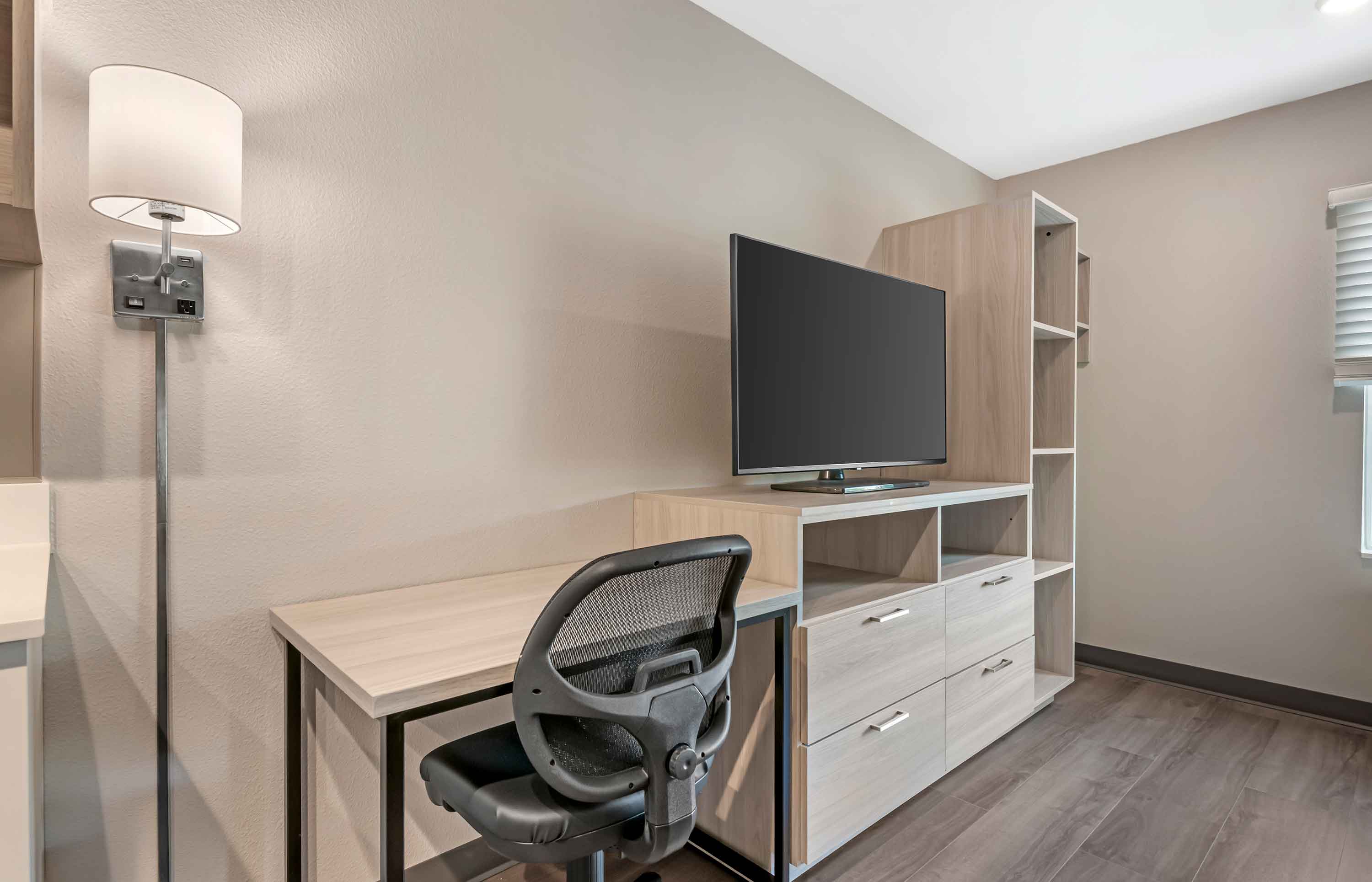 Studio Suite - 1 Queen Bed