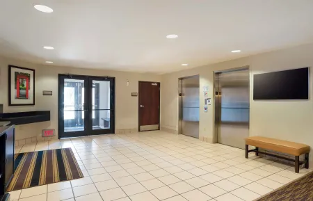 Lobby and Guest Check-in