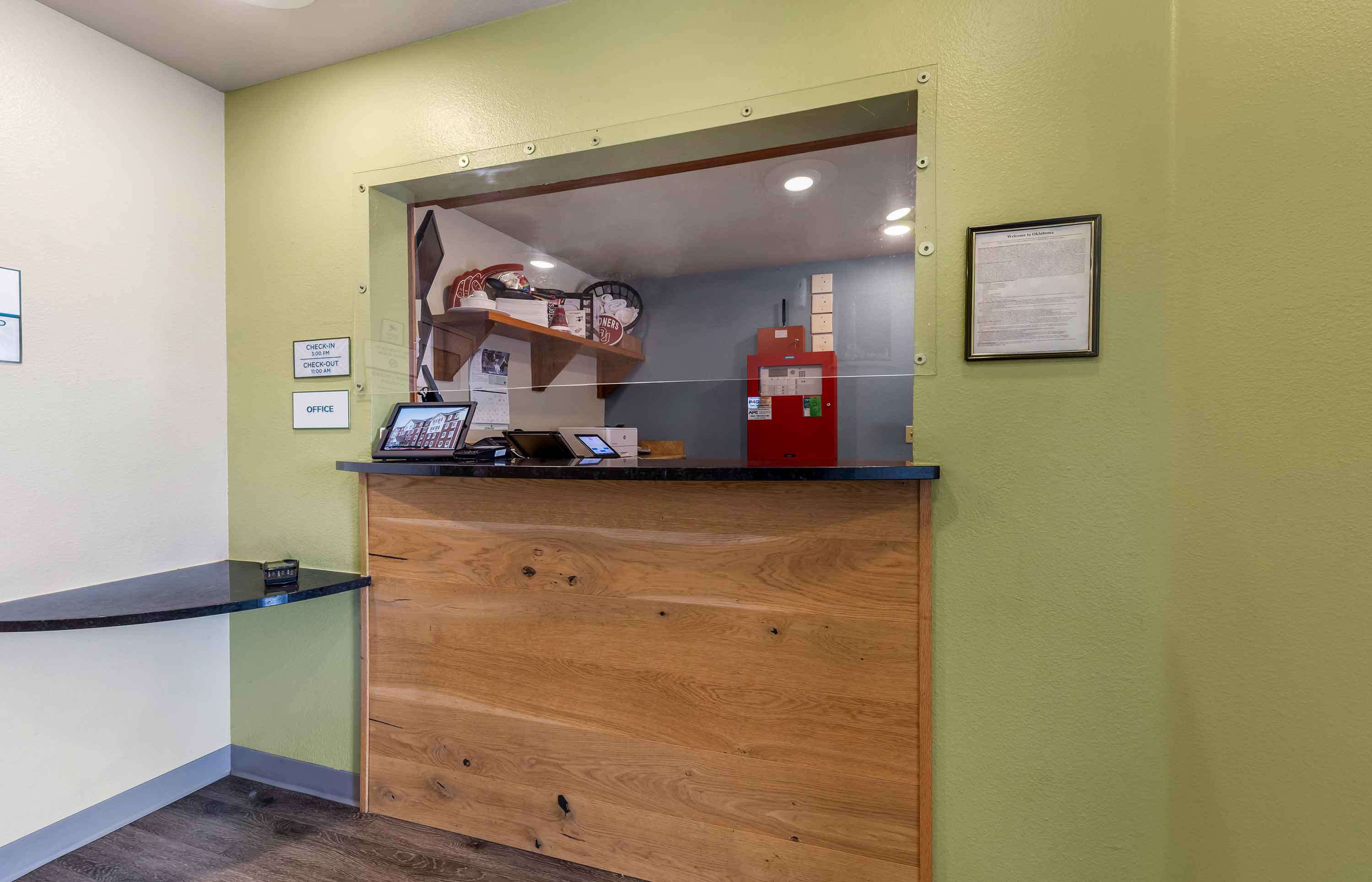 Lobby and Guest Check-in