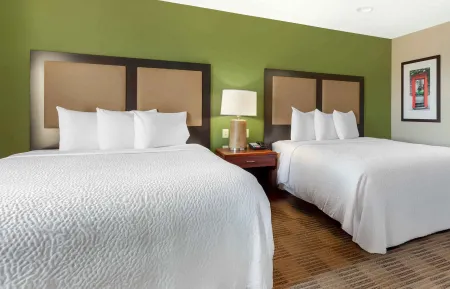 Deluxe Studio - 2 Full Beds