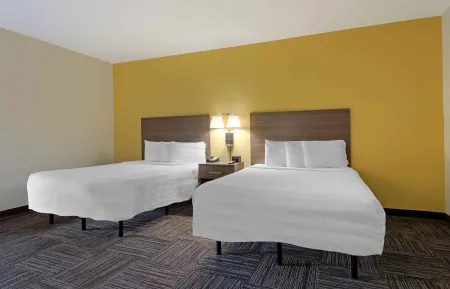 Deluxe Studio - 2 Queen Beds