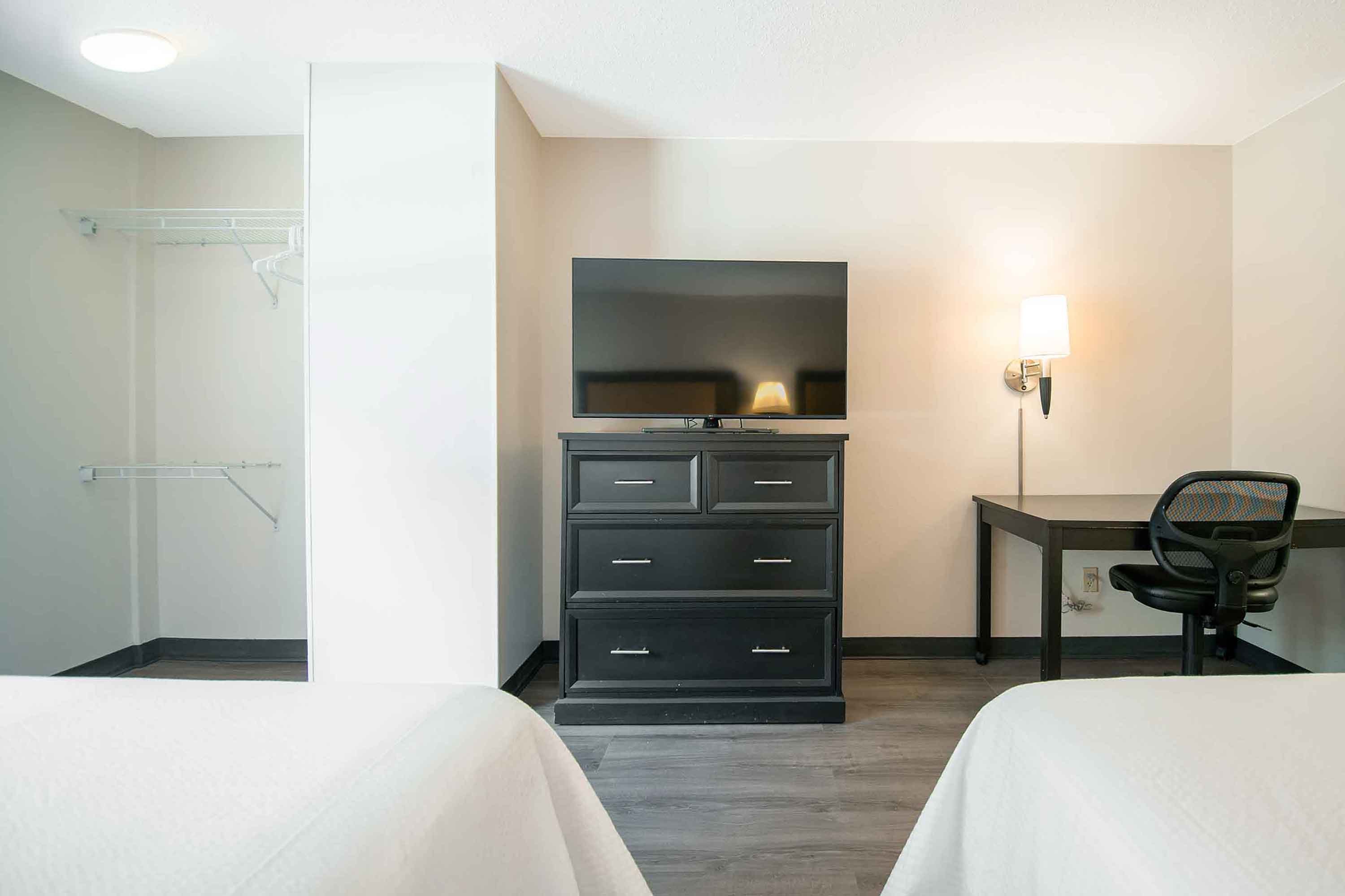 Studio Suite - 2 Full Beds